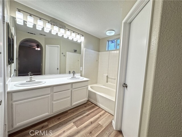 Building Photo - 39266 Turtle Bay Ln