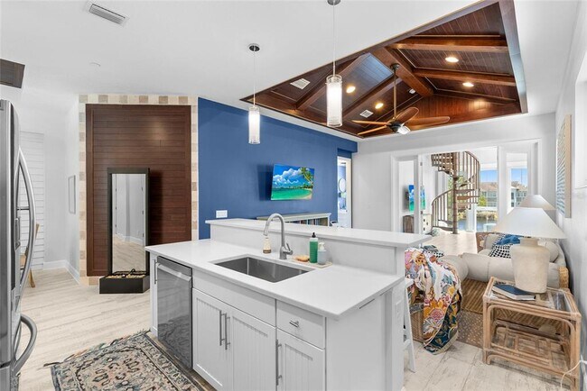 Building Photo - 319 Compass Point Dr
