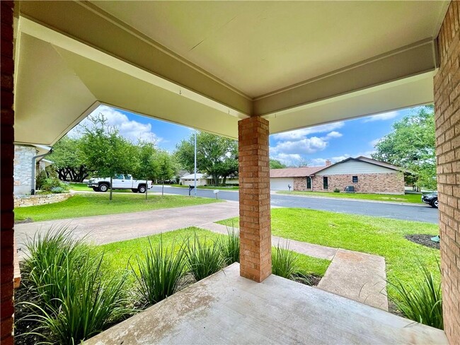 Building Photo - 6703 Rustling Oaks Trail