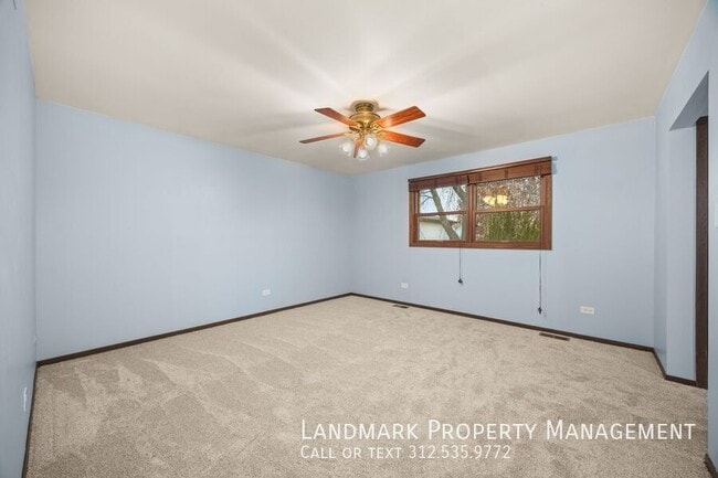 Building Photo - 409 Sara Ave