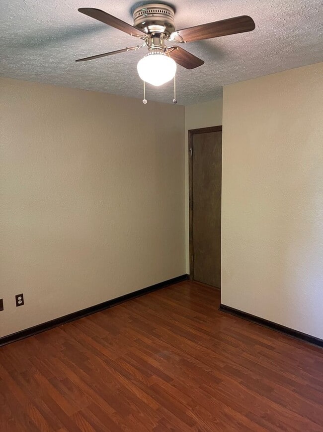 Building Photo - Available July 25th!!! No showings until June 1st