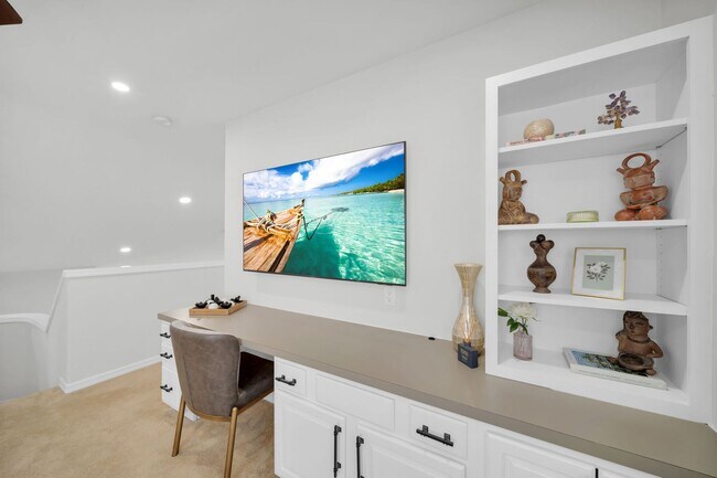 Building Photo - Fully Furnished 3 beds 3 bath Annual Rental with Private Heated Pool in Ventura Pelican Marsh