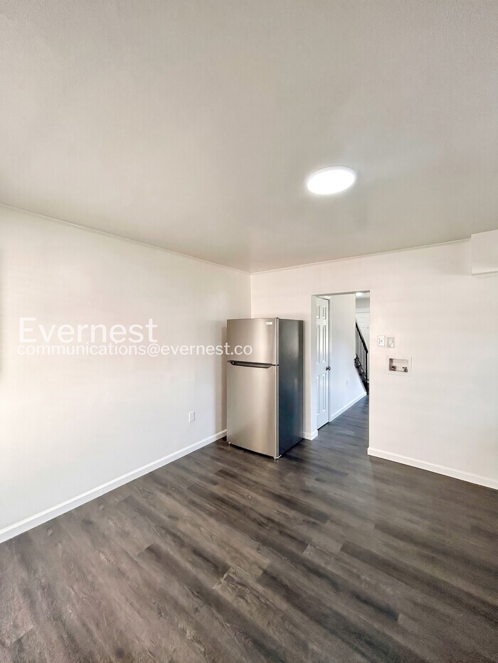 Building Photo - 503 N 30th St