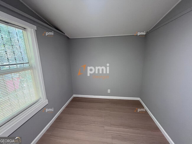 Building Photo - 4043 Lafayette Dr