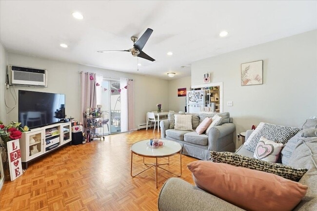 Building Photo - 1614 Union Turnpike