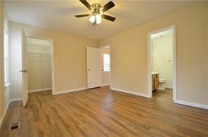 Building Photo - 1027 Plantation Way