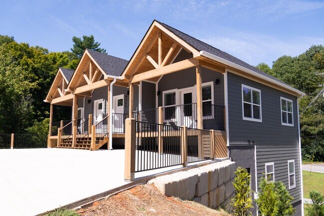 Building Photo - 406 Hideaway Ridge Cir