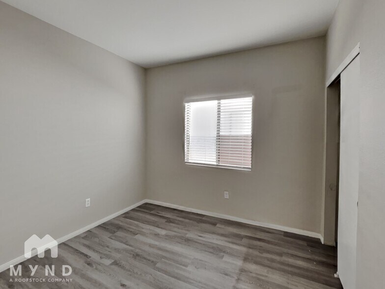 Building Photo - 1419 Old Cobble Dr