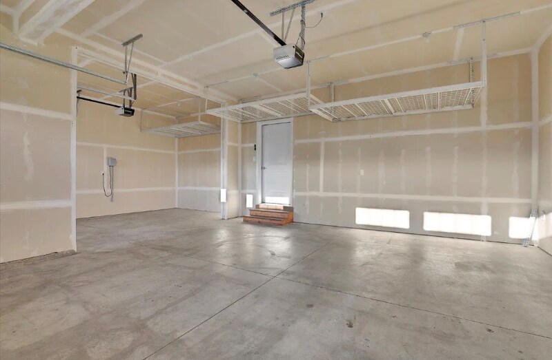 Building Photo - 273 S Legacy Ridge Dr