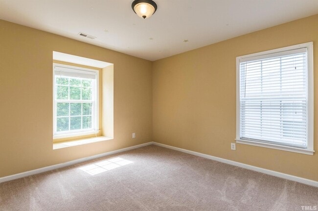 Building Photo - 213 Bikram Dr