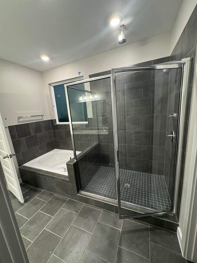 Building Photo - 1603 Ocaso Dr