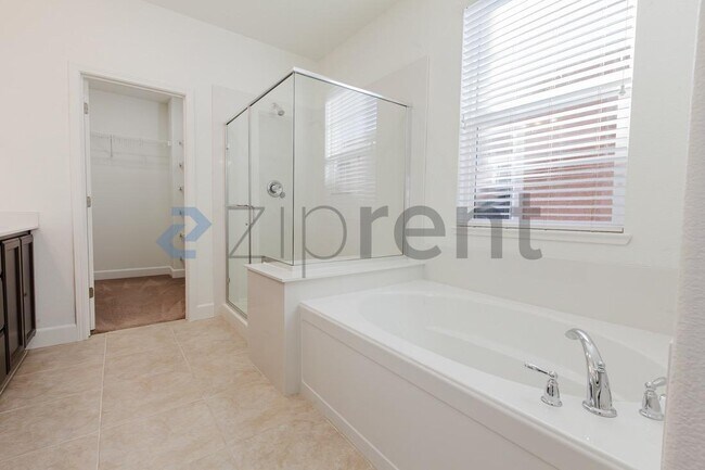 Building Photo - 873 Willow Bridge Dr