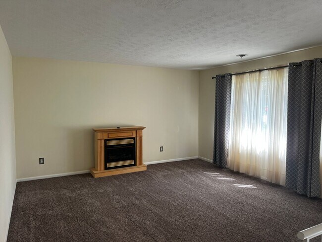 Building Photo - Home for Rent in the Avenues of Myrtle Beach
