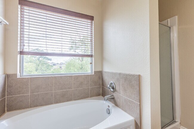 Building Photo - 4746 Gambels Quail