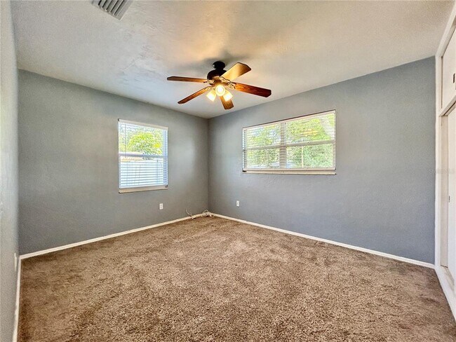 Building Photo - 6821 Onyx Dr N