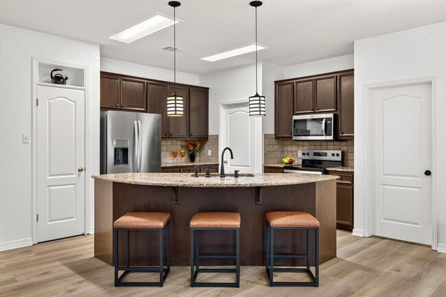 Building Photo - 1612 Zunker Cove