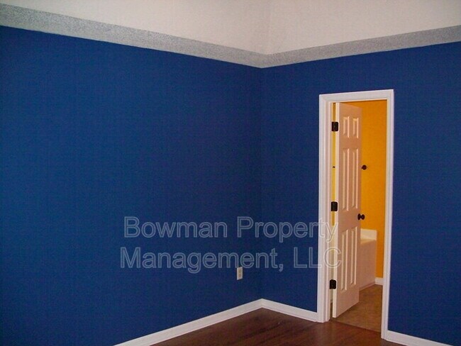 Building Photo - 141 Wakefield Dr