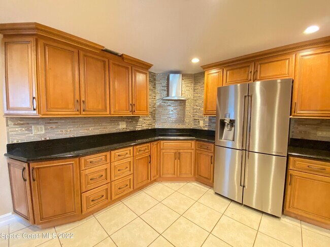 Building Photo - 288 Coral Way W