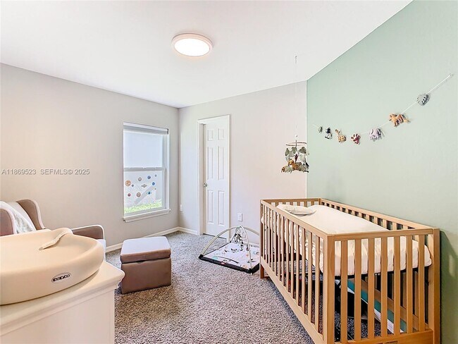 Building Photo - 1060 Cascade Dr