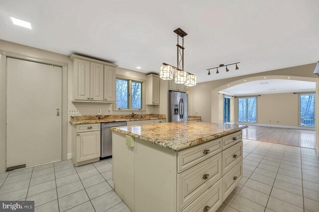 Primary Photo - 97 Hardy Dr
