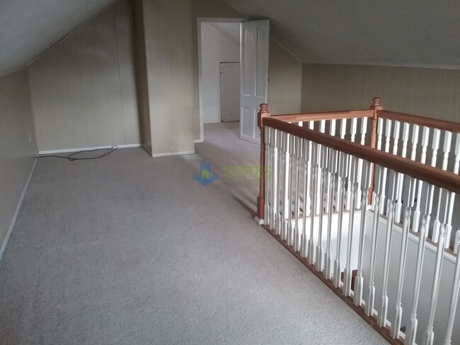 Building Photo - House for rent in the heart of Oakmont