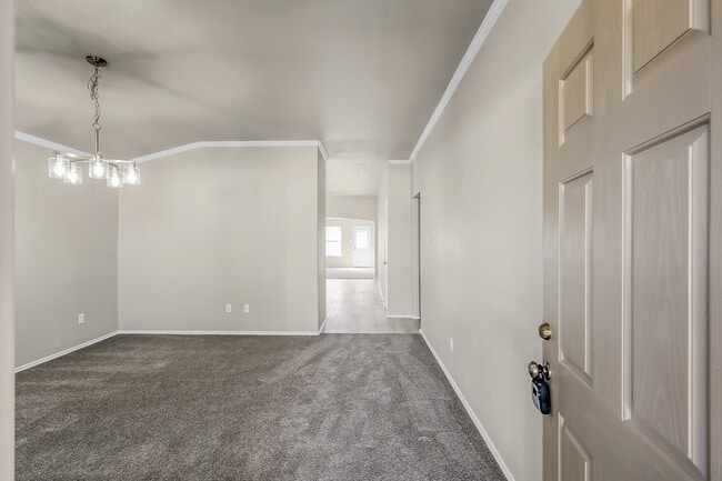 Building Photo - 3139 Lodgemist Ln