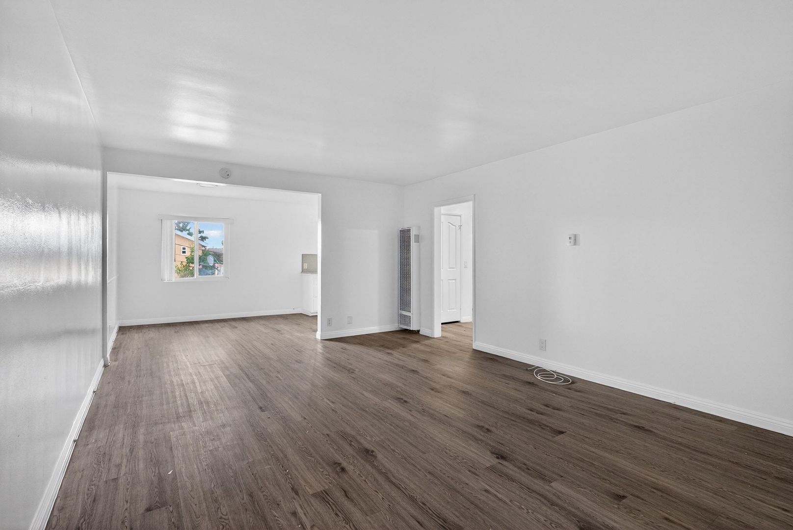 Building Photo - 216 E Burnett St