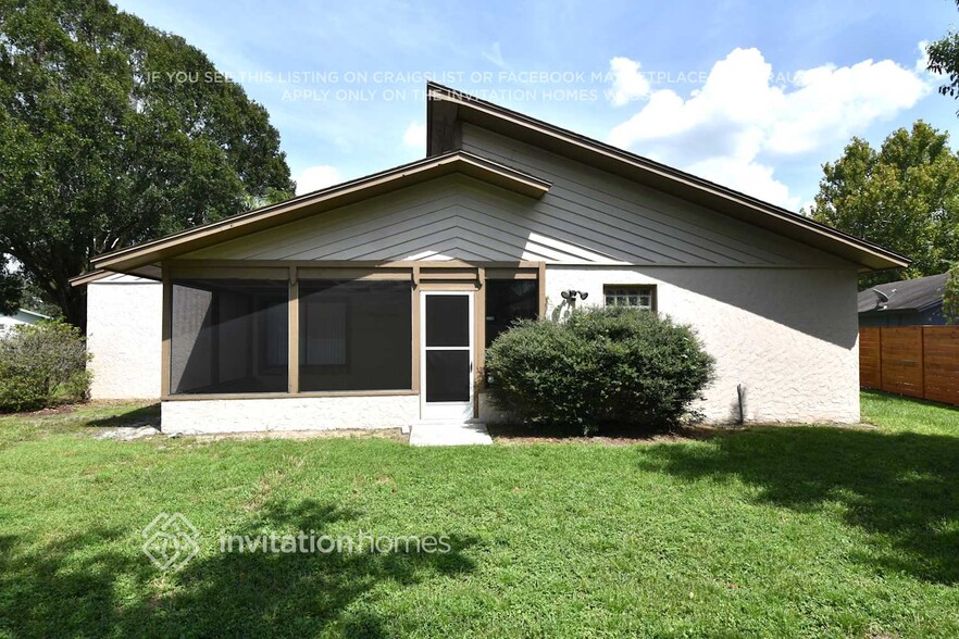 Building Photo - 2501 E Timberlane Dr