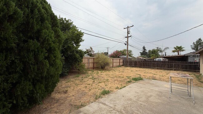 Building Photo - 136 Pico Ave