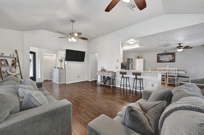 Building Photo - 3902 Cary Creek Dr