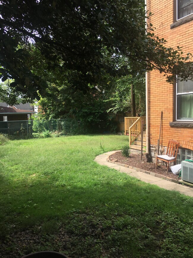 Building Photo - 2949 Zephyr Ave