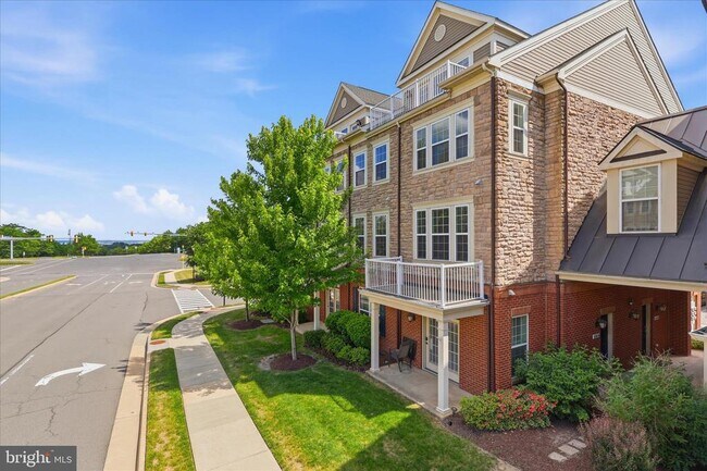 Building Photo - 42616 Hardage Terrace