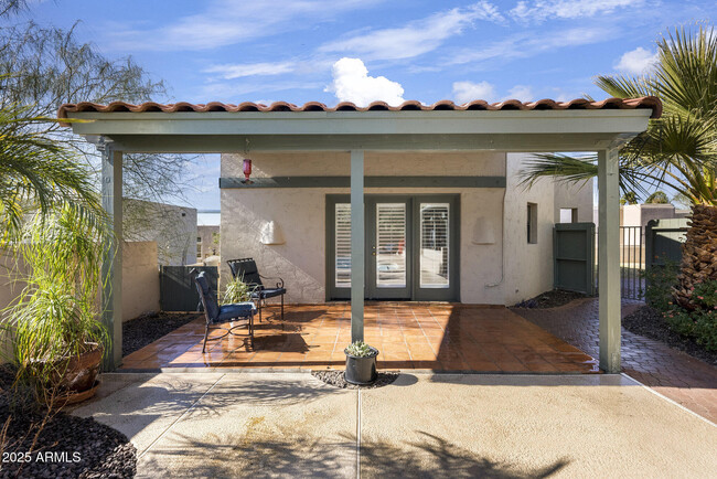 Building Photo - 9335 E Casitas Del Rio Dr