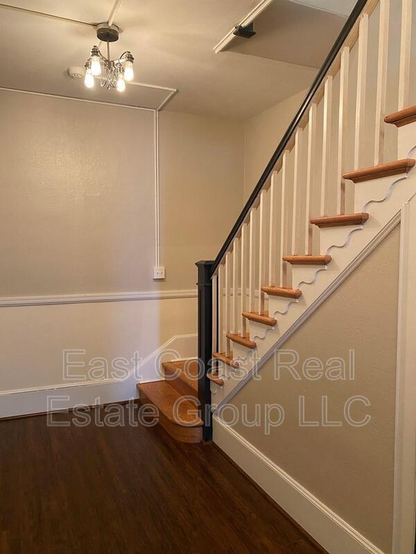 Building Photo - 4 W Water St