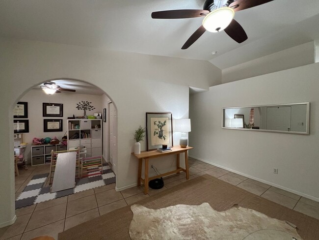 Building Photo - SOLAR & POOL HOME!