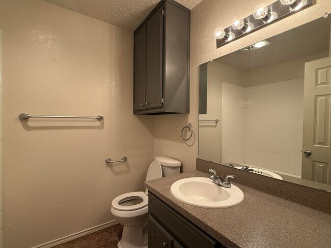 Building Photo - 9717 Blandon Ave