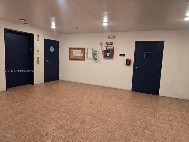 Building Photo - 546 SW 1st St