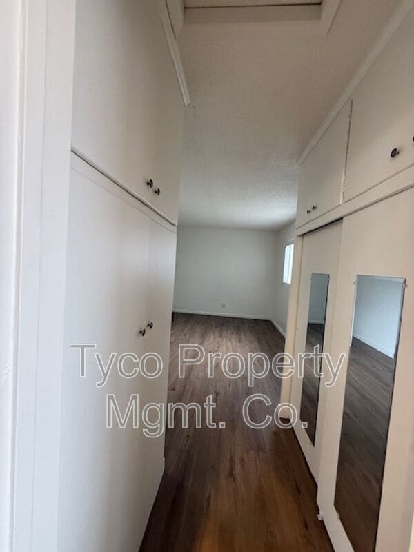 Building Photo - 152 Third Avenue