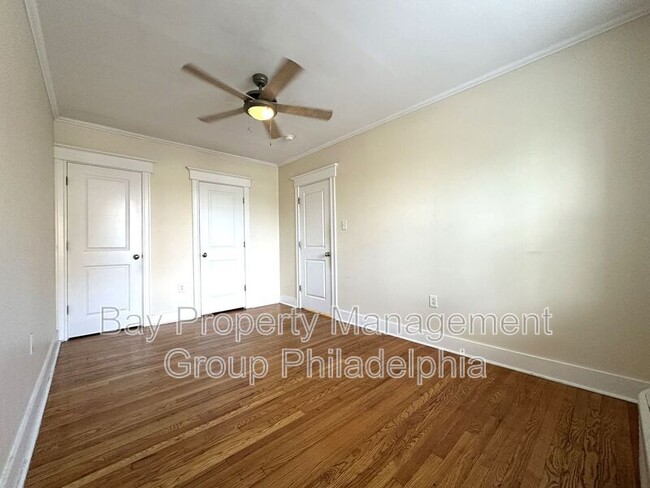 Building Photo - 437 W School House Ln