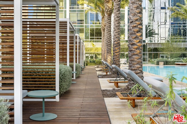 Building Photo - 877 Francisco St