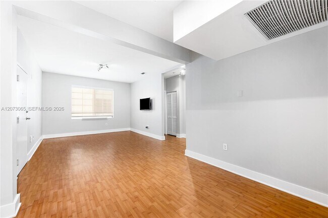 Building Photo - 1000 Meridian Ave