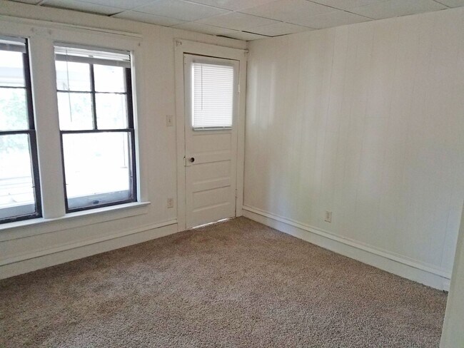 Building Photo - nre317