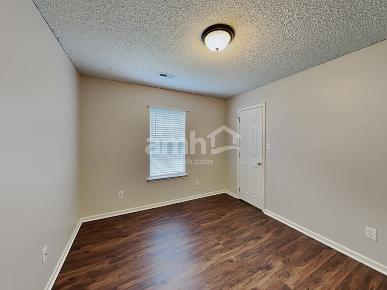 Building Photo - 3416 Braefield Dr