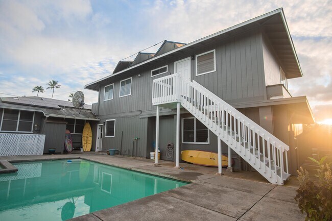 Building Photo - 518 Olomana St