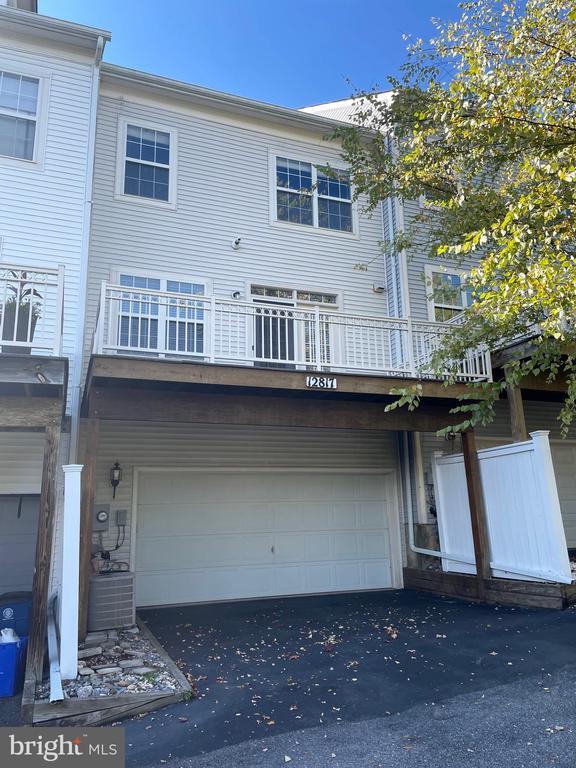 Building Photo - 12817 Clarks Crossing Dr