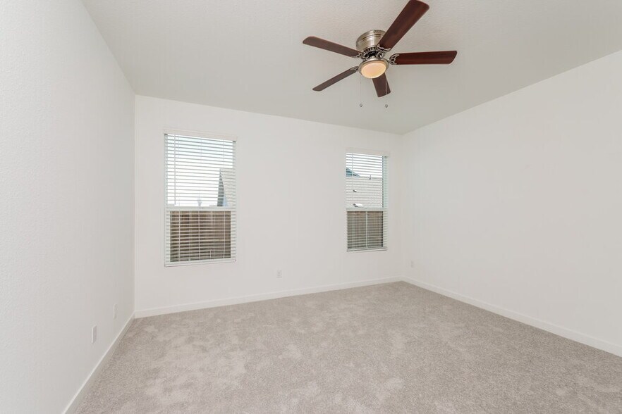 Building Photo - 2237 Mustang Ghost Trl