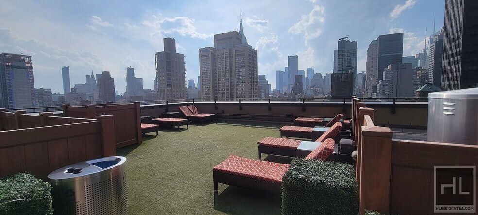 Building Photo - East 39th Street