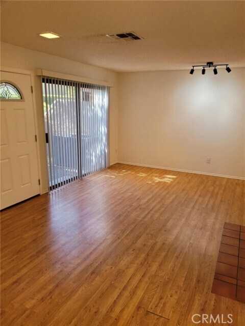 Building Photo - 2452 Chandler Ave