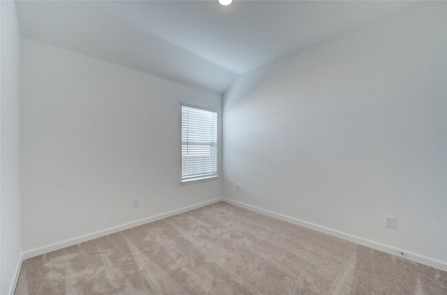 Building Photo - 5419 Tourmaline Wy