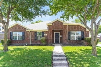 Building Photo - 813 Keswick Dr